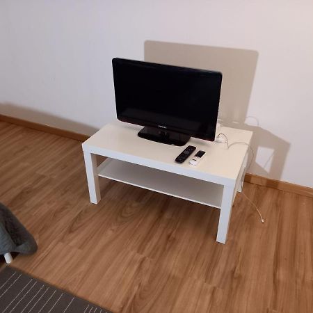 3 Hebergements - Au 1Er Etage 1 Appartement 2 Pieces Et Au 2Eme Etage Un Logement De 2 Chambres Louees Separement Avec Coin Cuisine Et Toilettes A Partager- Dans Pavillon Au Pied Du Rer B A 5 Minutes De Paris Et 30 Mn Stade De France Cachan Eksteriør bilde