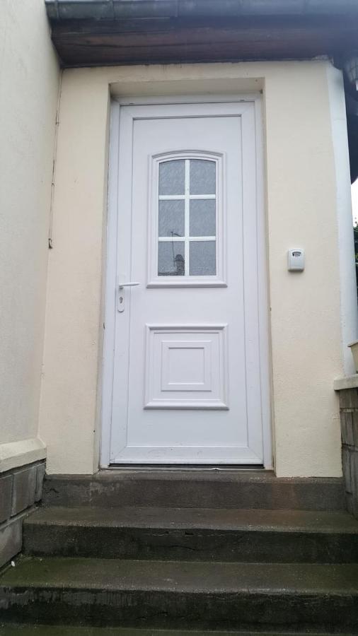 3 Hebergements - Au 1Er Etage 1 Appartement 2 Pieces Et Au 2Eme Etage Un Logement De 2 Chambres Louees Separement Avec Coin Cuisine Et Toilettes A Partager- Dans Pavillon Au Pied Du Rer B A 5 Minutes De Paris Et 30 Mn Stade De France Cachan Eksteriør bilde
