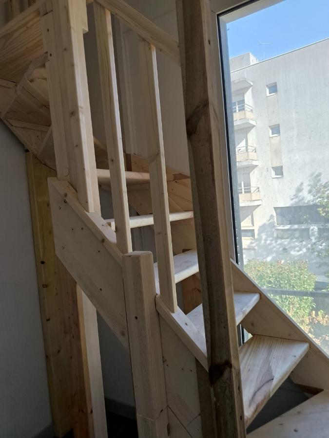 3 Hebergements - Au 1Er Etage 1 Appartement 2 Pieces Et Au 2Eme Etage Un Logement De 2 Chambres Louees Separement Avec Coin Cuisine Et Toilettes A Partager- Dans Pavillon Au Pied Du Rer B A 5 Minutes De Paris Et 30 Mn Stade De France Cachan Eksteriør bilde