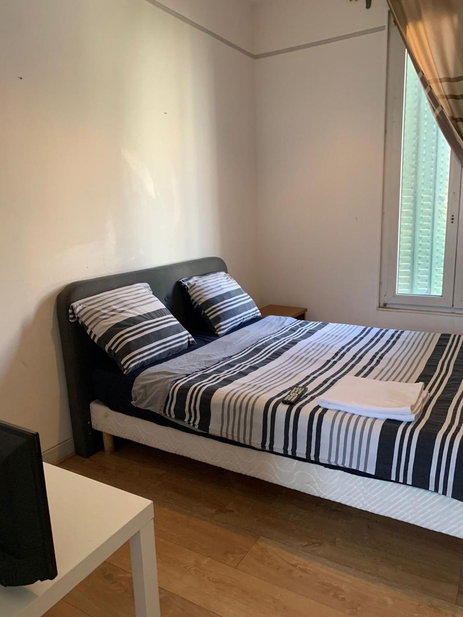 3 Hebergements - Au 1Er Etage 1 Appartement 2 Pieces Et Au 2Eme Etage Un Logement De 2 Chambres Louees Separement Avec Coin Cuisine Et Toilettes A Partager- Dans Pavillon Au Pied Du Rer B A 5 Minutes De Paris Et 30 Mn Stade De France Cachan Eksteriør bilde
